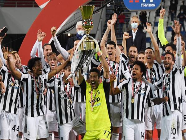 Juventus vô địch Cup C2