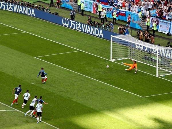 Tìm hiểu luật đá penalty sân 5, 7 và 11 người mới nhất
