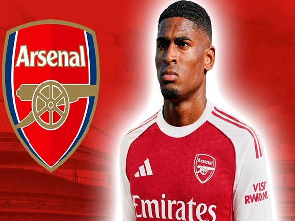 Tin Arsenal: Arsenal công bố tân binh Cristhian Mosquera