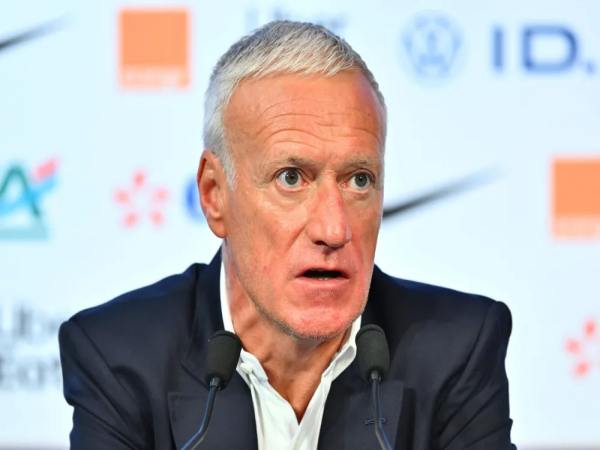 Huấn luyện viên Didier Deschamps