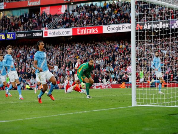 Tin Arsenal 22/9: Martinelli giúp đội bóng thoát thua