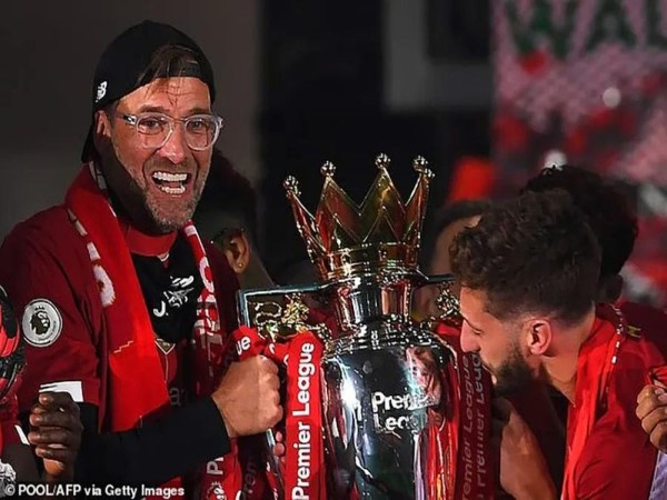 Bóng đá không chỉ là mua sắm: thông điệp từ Klopp