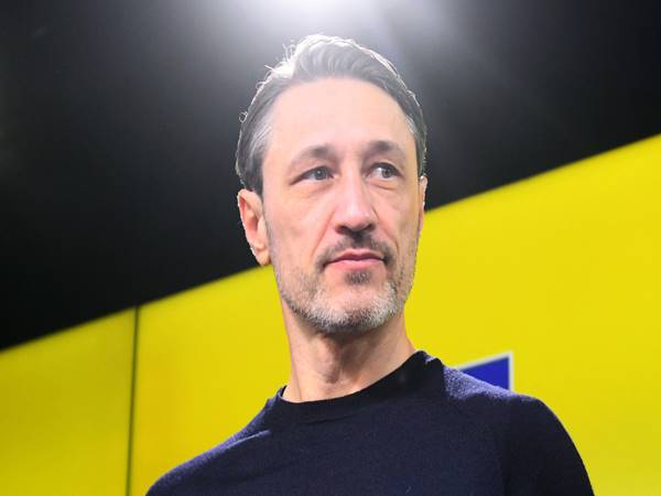 Huấn luyện viên Dortmund hiện tại là ai?